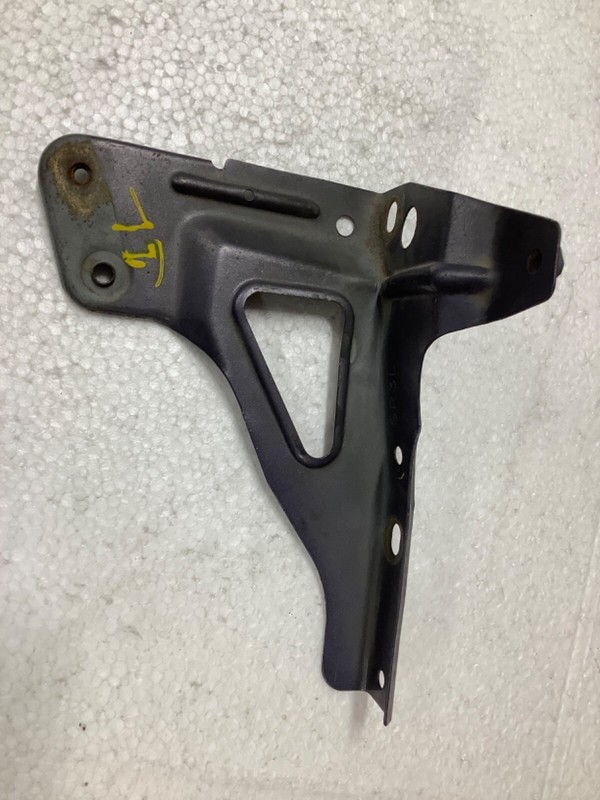 92-95 Honda Civic Coupe Hatchback LEFT (driver side) fender bracket holder SR3L
