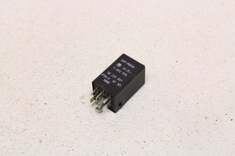 BMW E46 M3 EKP Fuel Pump Relay Fuse Genuine Oem 2001-2006