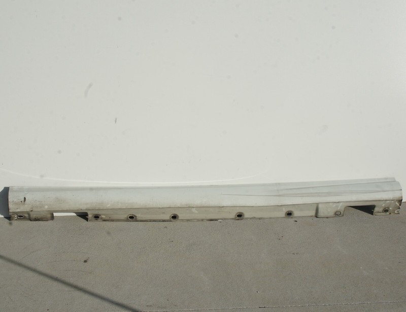 08-14 Mercedes W204 C300 C350 AMG Sport Left Driver Rocker Panel Side Skirt OEM