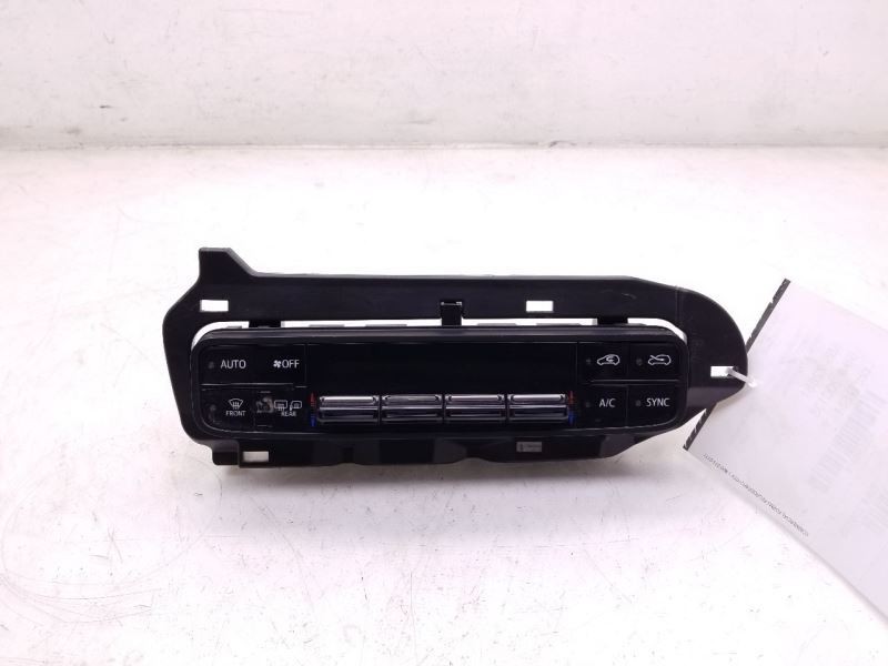 17 18 TOYOTA COROLLA TEMPERATURE CONTROL SWITCH