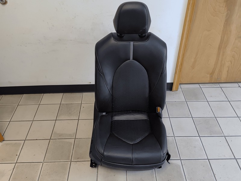 2018 Toyota Camry Front Right Passenger Side Seat Assembly OEM