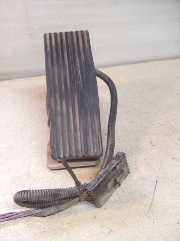 2009 International Throttle Pedal 4976166, 5133225