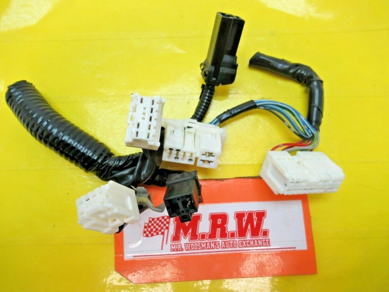 WIRE PLUG CONNECTOR END CLIP off FUSE BOX FUSEBOX RELAY DASH for 03 04 05 06 G35