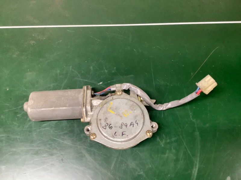 86 87 88 89 Accord 4Dr Sedan Left Front Door Power Window Regulator Motor OEM