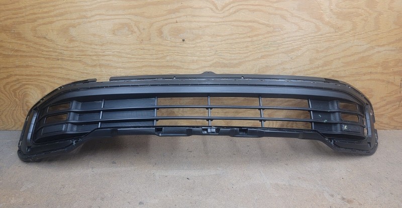 2023 2024 KIA SPORTAGE FRONT BUMPER RADIATOR LOWER GRILLE MOLDING OEM "DAMAGED"
