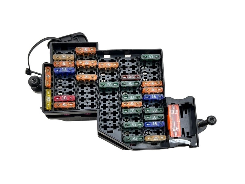11-18 PORSCHE CAYENNE ENGINE FUSE BOX 44575