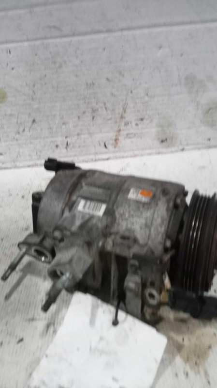 2018 Ford Fusion A/C Compressor OEM 207675 Black 122K Miles