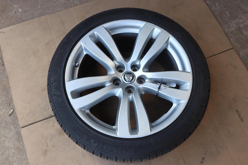 2010-2019 JAGUAR XJ ROAD WHEEL RIM TIRE KUMHO 275/40 105W R19 X10 ET46 ALLOY OEM
