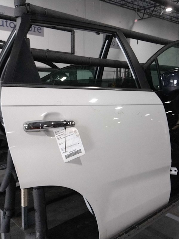 2015 KIA SORENTO Rear Right Door White OEM 4DR SUV 144K Miles, AS-IS