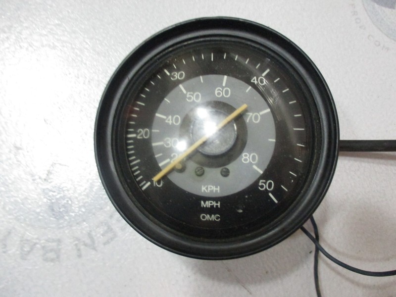 122995 Vintage OMC Marine Boat Gauge Speedometer 50 MPH 80 KPH 4 1/4"