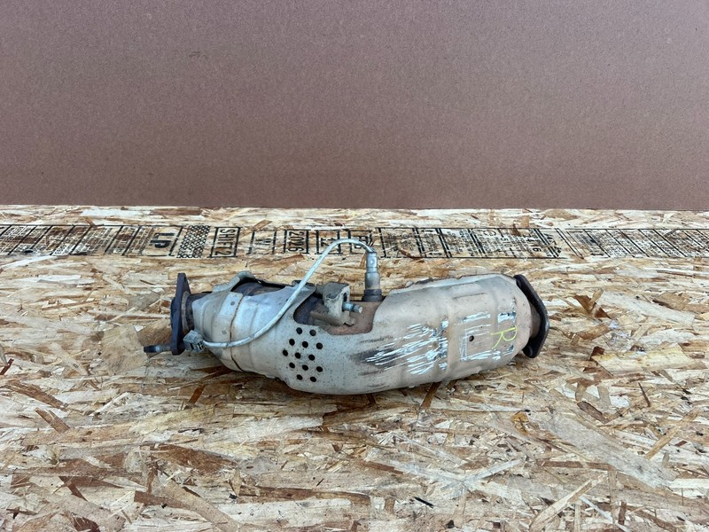 NISSAN INFINITI 07-21 OEM RIGHT PASSENGER MUFFLER EXHAUST MANIFOLD PIPE TUBE