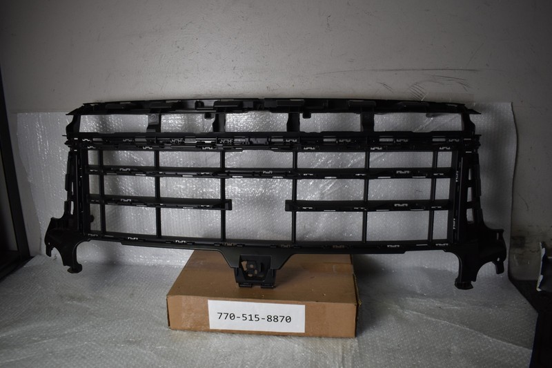 PORSCHE CAYENNE GRILLE 2021 FACTORY OEM