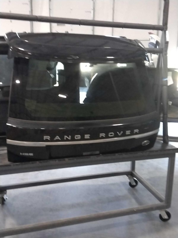 Used Deck Lid fits: 2015 Land rover Range rover power lifting upper privacy tint