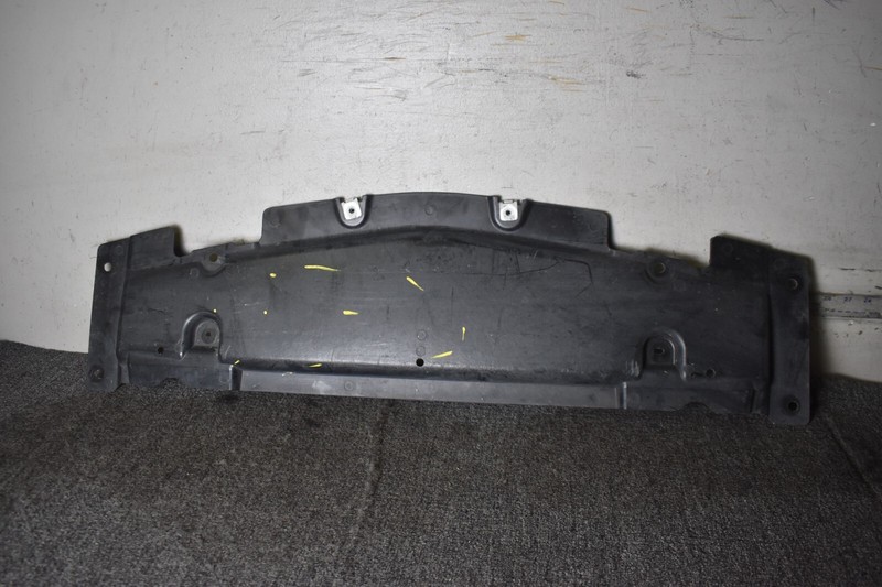 2016-2018 MERCEDES BENZ GLE350 4MATIC FRONT SHIELD COVER FACTORY OEM