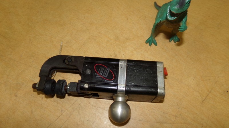 Grip-Lock U.S. Patent 5, 072, 652 GL400-J12-M8 Pneumatic Gripper *FREE SHIPPING*