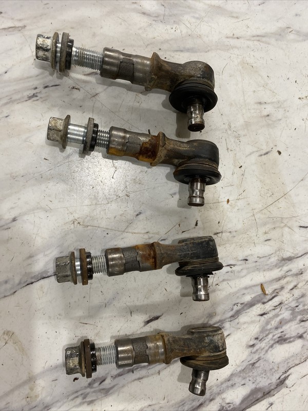 1987 - 1988 SUZUKI LT-4WD QUADRUNNER250 A Arm To Knuckle Front Ball Joints