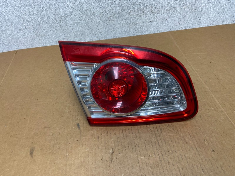 2010-2012 Hyundai Santa Fe Left Driver LH Inner Tail Light OEM AD9104 DW