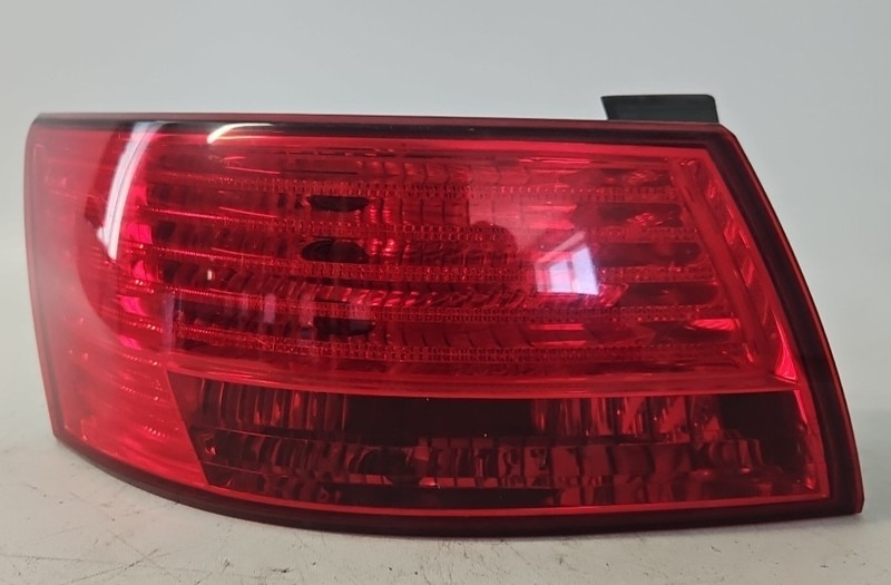 2009 2010 HYUNDAI SONATA Tail Light Driver Side Outer LEFT QUARTER MOUNTED