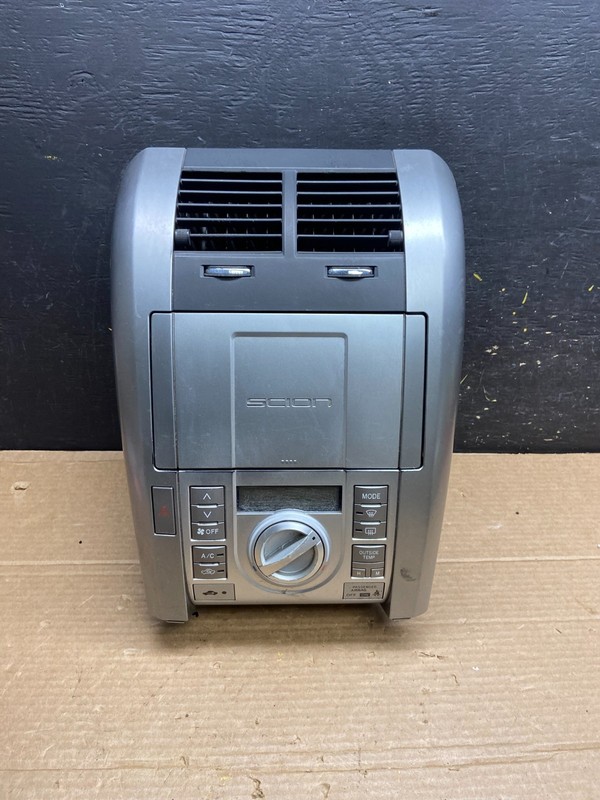 2005 to 2010 Scion TC Pioneer 86120-0W100 CD MP3 Stereo Radio W0380 DG