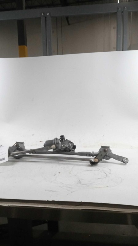 2018 Cadillac XT5 Windshield Wiper Motor OEM 23372086 Silver 100K Mileage