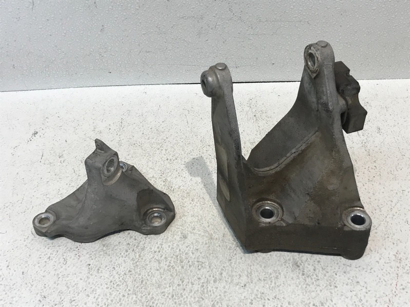 07 Pilot AWD Transmission Motor Mount Engine OEM