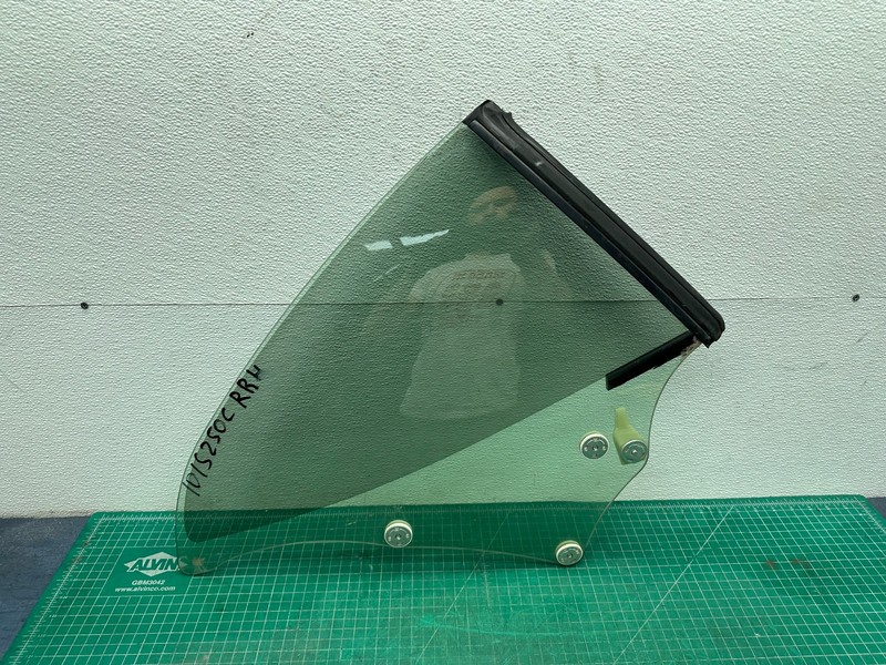 10-15 Lexus IS250 IS350 REAR RIGHT PASSENGER SIDE QUARTER WINDOW GLASS OEM