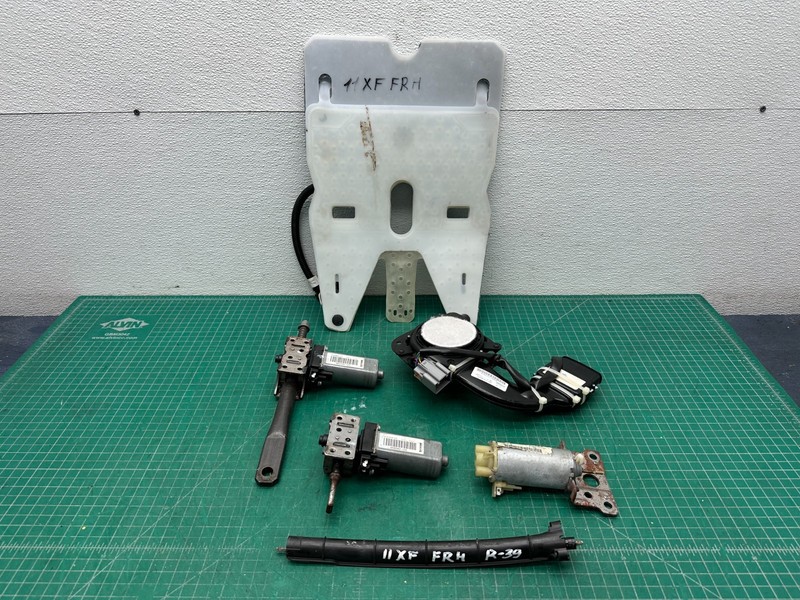 09-15 JAGUAR XF XFR FRONT RIGHT SEAT MOTOR SET OEM
