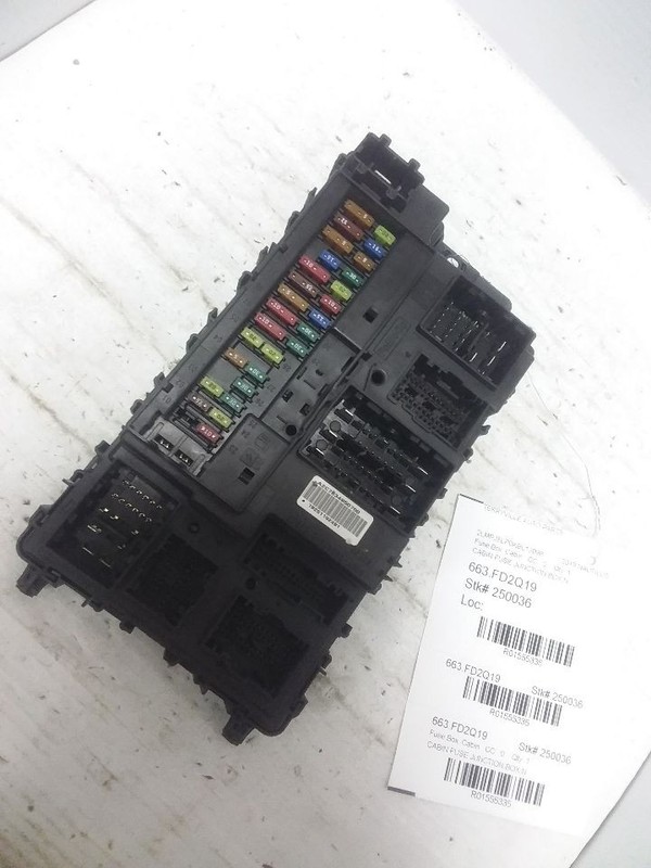 Cabin Fuse Junction Box 2019 Lincoln Nautilus JU5T-15604-ADJ