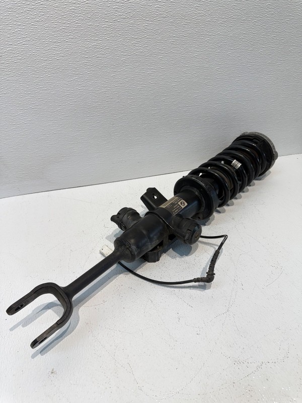 2014 BMW 530I FRONT RIGHT SIDE SHOCK STRUT ABSORBER OEM 37.11-6796856-02