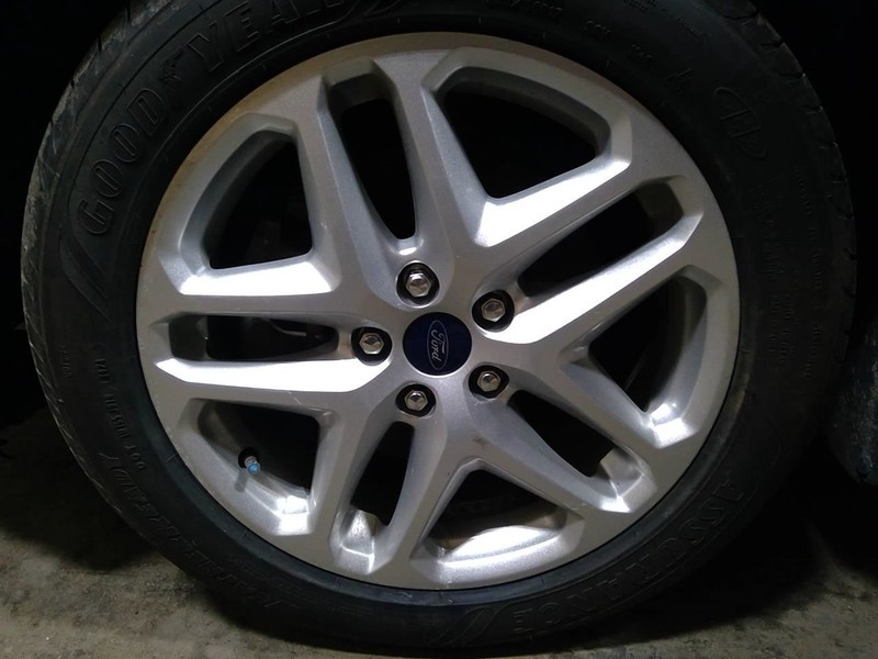 Rim Wheel 17x7-1/2 Aluminum 5 Split Spokes Fits 13-16 FUSION 1770234