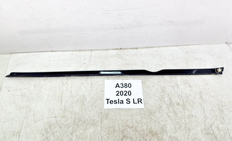 ✅ 12-20 OEM Tesla Model S Right Passenger Rocker Panel Scuff Plate Molding Black