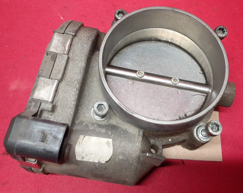 2001 - 2012 Audi 2004 - 2009 Volkswagen VW 4.2L V8 Throttle Body 077-133-062-A