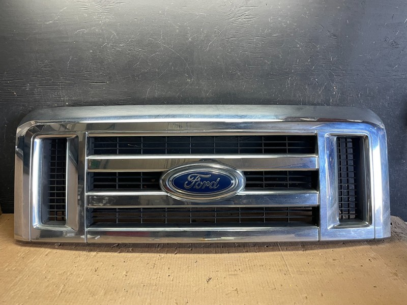 2008 to 2014 Ford Econoline E150 E250 Front Upper Chrome Grill Grille Y9709 DG