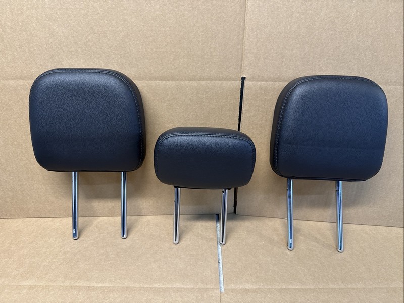 2020-2026 Ford Explorer 2nd Row Rear Headrest Head Rest Set Black Leather OEM