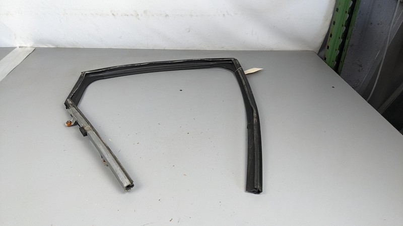 Rear Right Door Window Glass Run Channel 2020 Mazda CX-5 KB7W-72-605 2017 - 2023