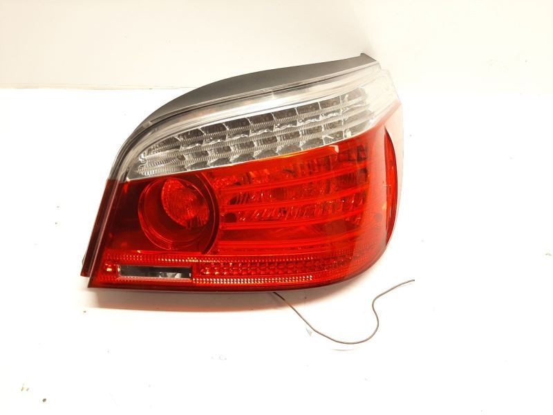 BMW E60 528i 535i 550i M5 Right Tail Light Lamp Passenger Side 63217180516