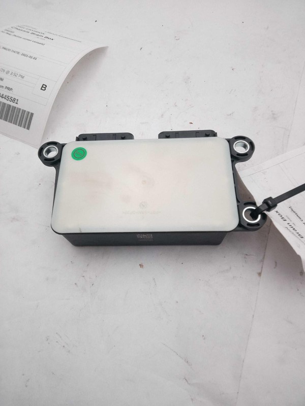 Used Air Bag Module fits: 2021 Buick Envision Air Bag RH rear floor Grade B