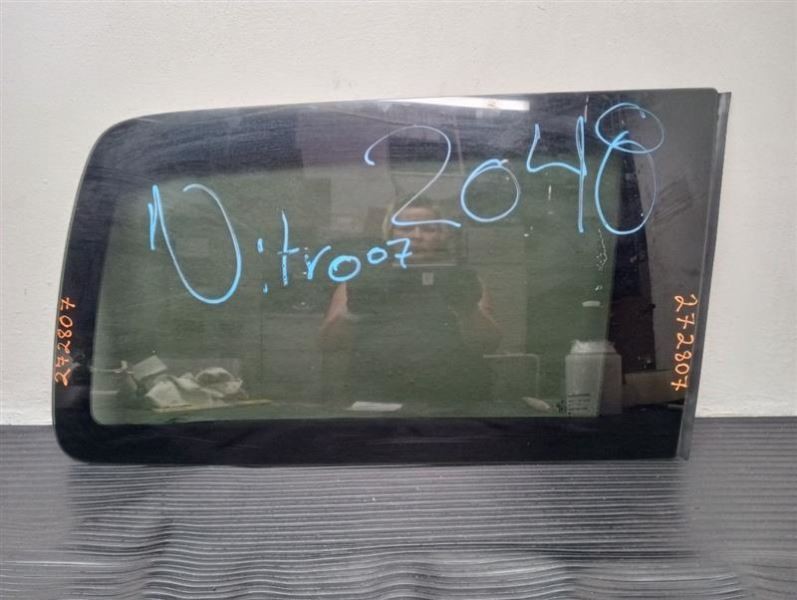 07-11 Jeep Nitro Right Passenger Quarter Glass Factory Black OEM 55360886AB