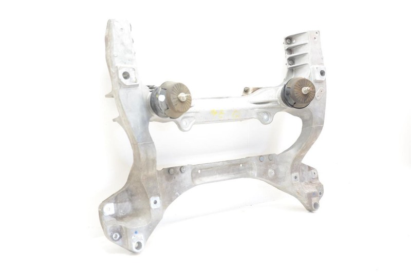 09-20 370Z Roadster Front Suspension Crossmember
