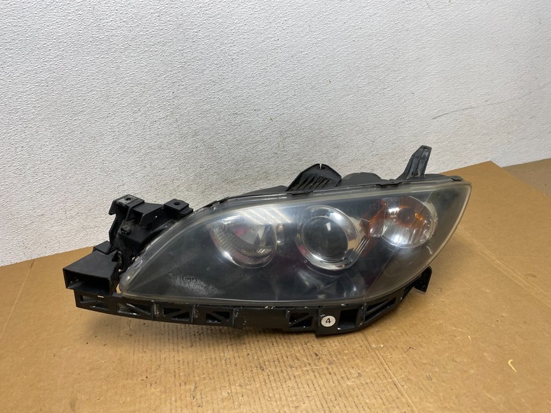 2004 to 2009 Mazda 3 Sedan Left Driver LH Side XENON Headlight Oem AE0420 DW