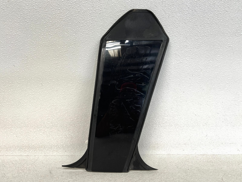 ⭐2014-2019 MERCEDES CLA250 FRONT LEFT DOOR WINDOW B PILLAR APPLIQUE OEM LOT2739