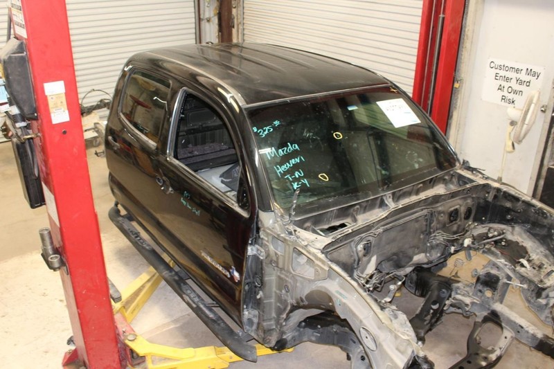 10-15 TACOMA Complete Bare Cab Clip Assembly