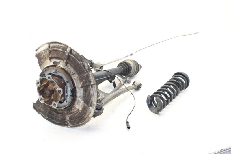 15-17 BMW M4 Coupe 3.0L Driver Left Rear Suspension Assembly