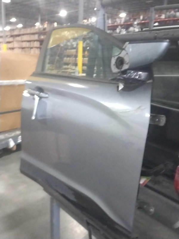 2018 Hyundai Kona Right Front Door Grey 663585 - Used, 75000 Miles