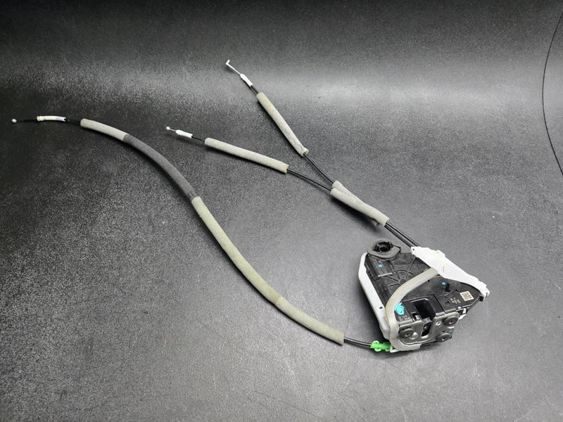Rear Left Door Lock Latch 2022 Nissan Rogue 82501-6RA0A 2021 2023 2024 2025