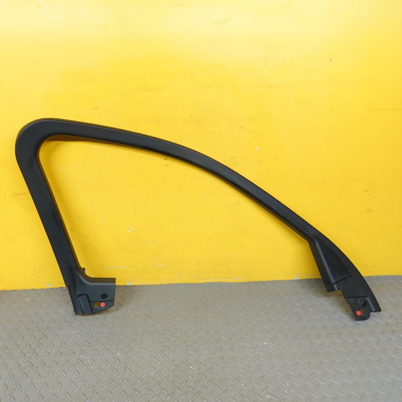 2018-2024 ALFA ROMEO STELVIO FRONT LEFT SIDE DOOR WINDOW FRAME TRIM COVER OEM