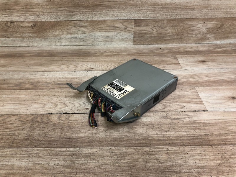 TOYOTA TACOMA OEM FRONT ENGINE MOTOR DME COMPUTER ECU ECM 3.4L 4X2 A/T 95-96