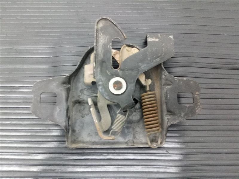 03-04 Jeep Grand Cherokee Hood Latch Assembly OEM 55135600AC