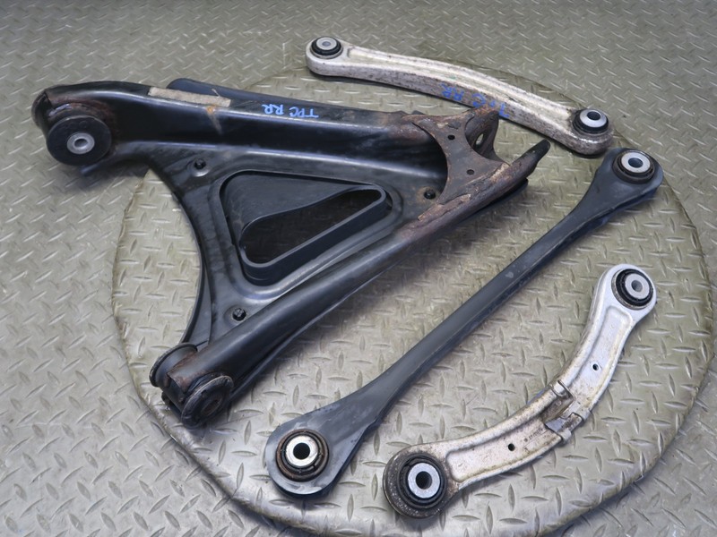 2011-2018 PORSCHE CAYENNE 958 REAR RIGHT UPPER & LOWER CONTROL ARM SET OF 4