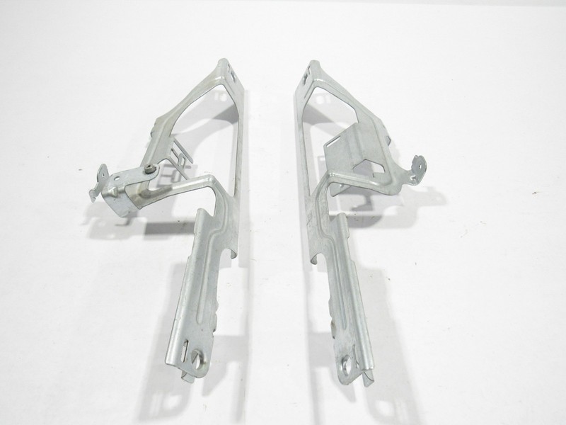 16-21 Mercedes GLC300 X253 2019 Rear Left Right Trunk Quarter Lower Bracket :A
